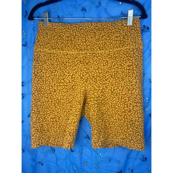Lou & Grey Medium Leopard Giraffe Orange Yellow Biker Short - Picture 4 of 8